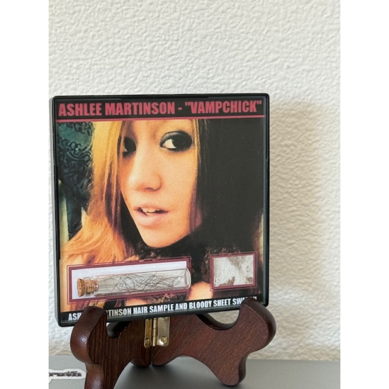 Convicted murderer Ashlee Martinson hair & used bloody sheet swatch display